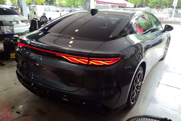 Used BYD Han L 2025 DM-p Four-Wheel-Drive LiDAR Flagship Model
