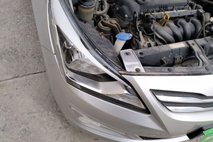 Used Hyundai Verna (older generation) 2014 1.4L Manual Smart GLS Trim