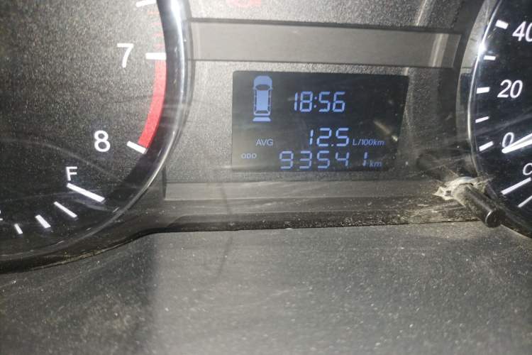 Used JAC Refine M3 2019 Creator Edition 1.8L Luxury Model Odometer Close Up