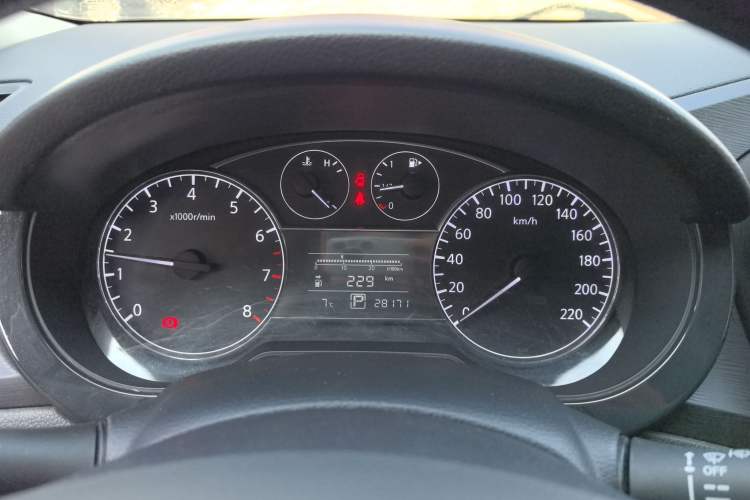 Used Nissan Tiida 2011 1.6L CVT Comfort Model
