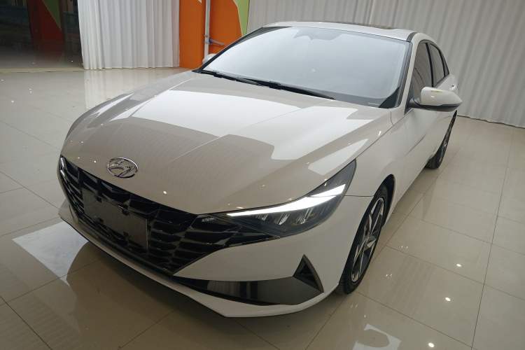 Used Hyundai Elantra 2021 1.5L CVT LUX Prestige Edition