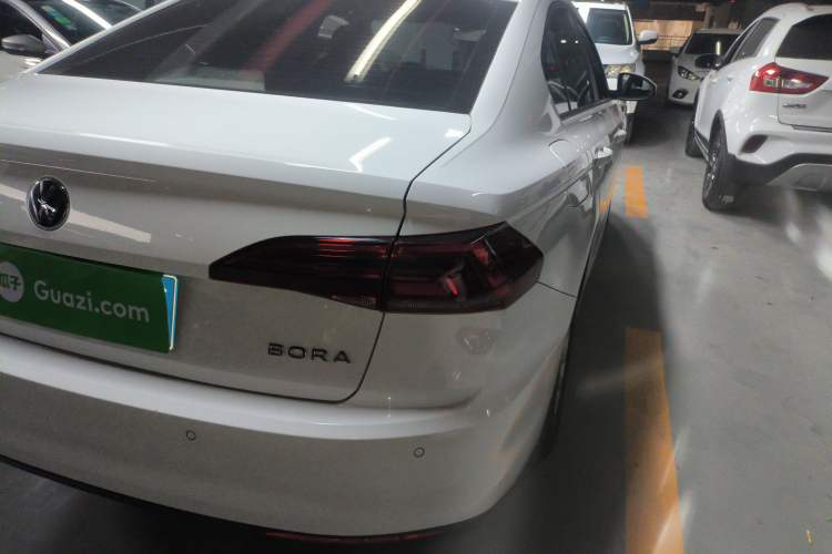 Used Volkswagen Bora 2021 1.5L Manual Fashion Smart Connect Edition