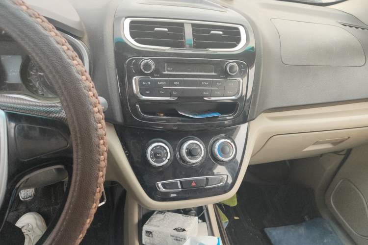 Used Jinbei 750 2015 1.5L Comfort Model
