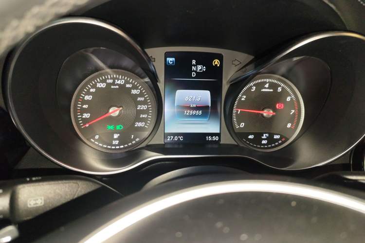 Used Mercedes-Benz C-Class 2015 C 180 L Sport Edition Instrument Cluster