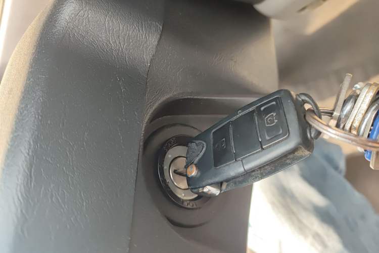 Used FORTHING Lingzhi 2016 M3L 1.6L 7-Seater Comfort Model
