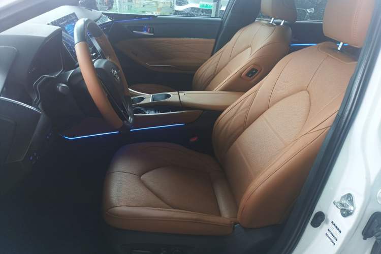 Used Toyota Avalon 2022 Dual-Engine 2.5L XLE Premium Edition