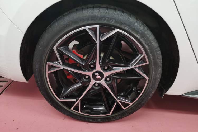 Used Hyundai Lafesta 2023 270T N Line DLX Luxury Edition Right Rear Wheel Hub