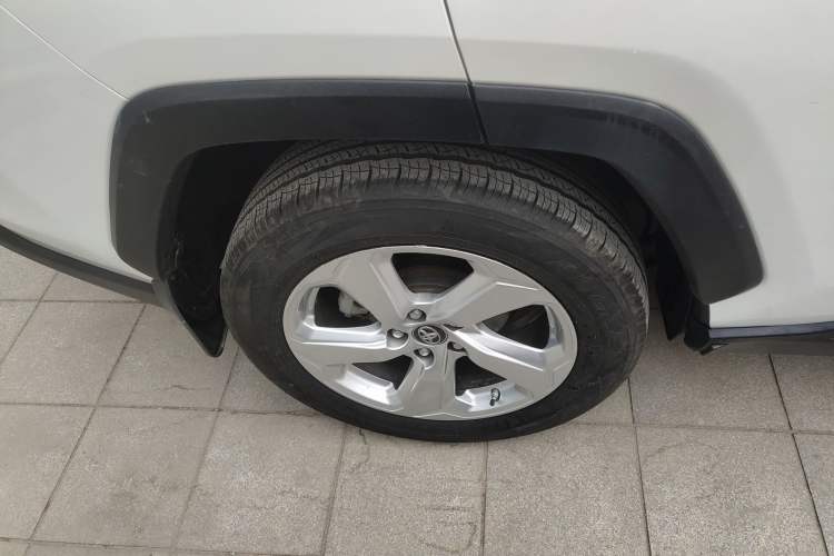 Used Toyota RAV4 2020 2.0L CVT Two-Wheel Drive Fashion Edition
