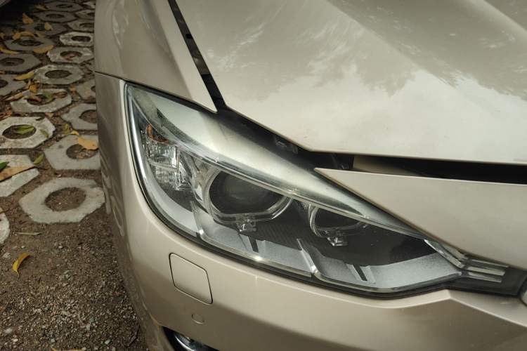 Used BMW 3 Series 2013 320Li Fashion Model
