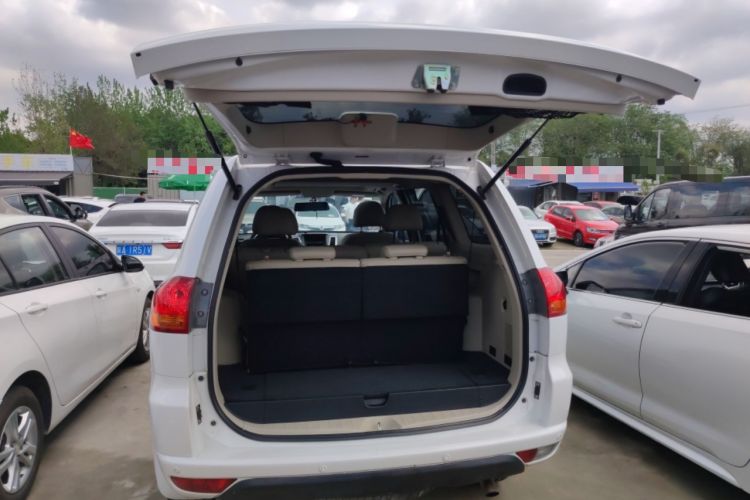 Used Mitsubishi Pajero Sport 2013 3.0L Automatic Two-Wheel Drive Luxury Edition Trunk