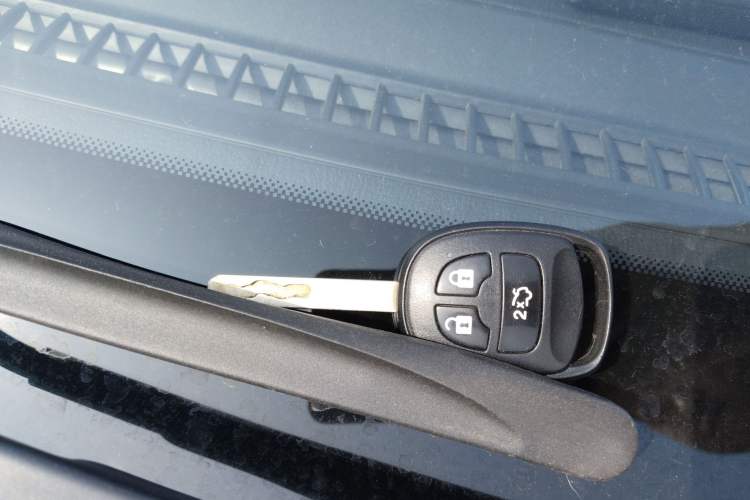 Used CHANGAN Eado DT 2019 1.6L Manual Comfort Model China VI Standard Interior 1