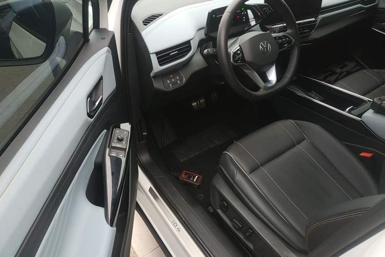 Used Volkswagen ID.4 X 2024 Pure & Smart Edition
