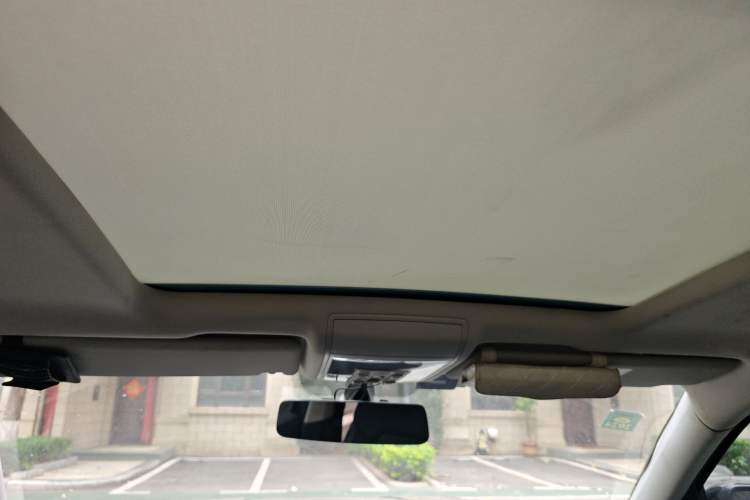 Used Volkswagen Teramont 2017 530 V6 Four-Wheel Drive Luxury Edition Headliner