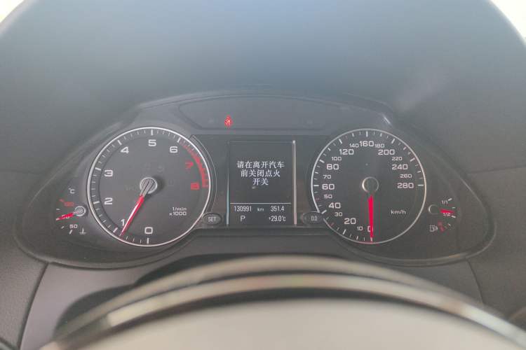 Used Audi Q5 2018 Collector's Edition 40 TFSI Technology Model
