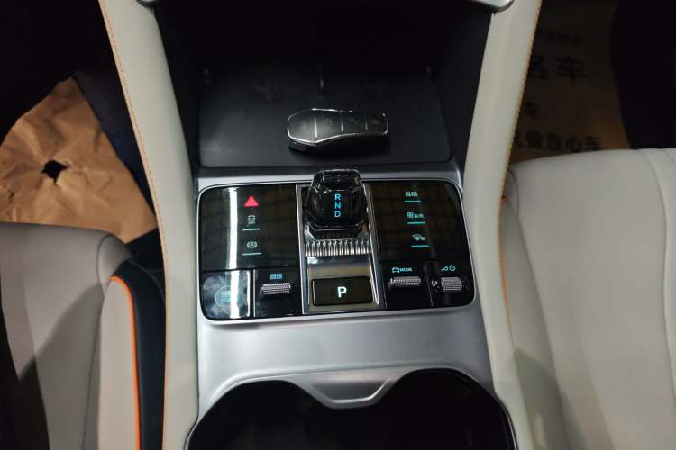 Used BYD Song PLUS New Energy 2023 Champion Edition EV 520KM Prestige Model Gear Lever