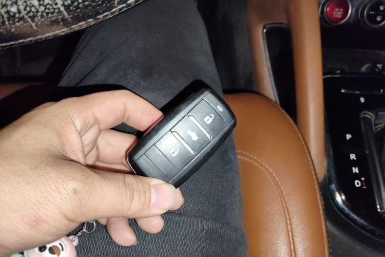 Used CHANGAN OSHAN CX70 2017 CX70T 1.5T Automatic Zunqing Edition
