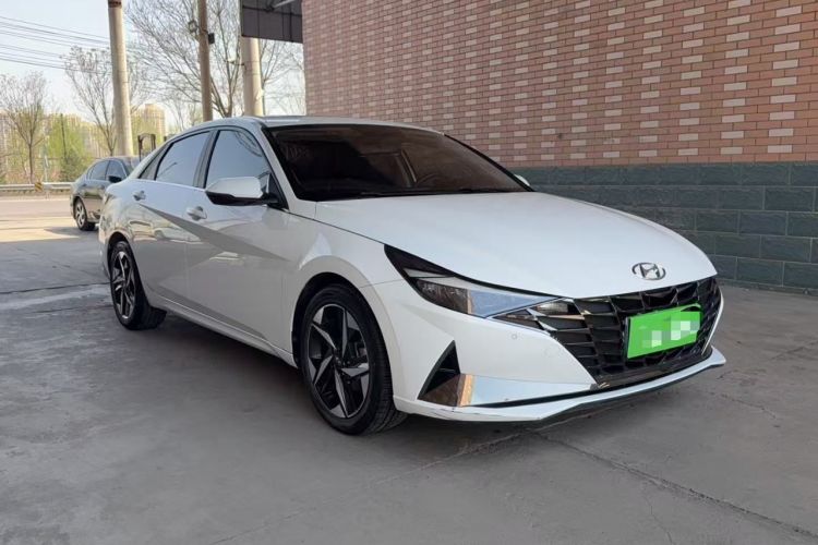 Used Hyundai Elantra 2022 1.5L CVT LUX Prestige Edition
