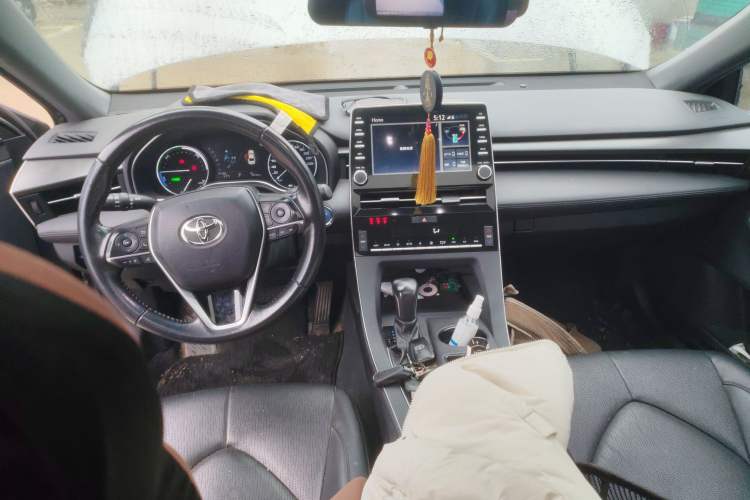 Used Toyota Avalon 2019 Dual-Engine 2.5L Luxury Edition China VI Standard
