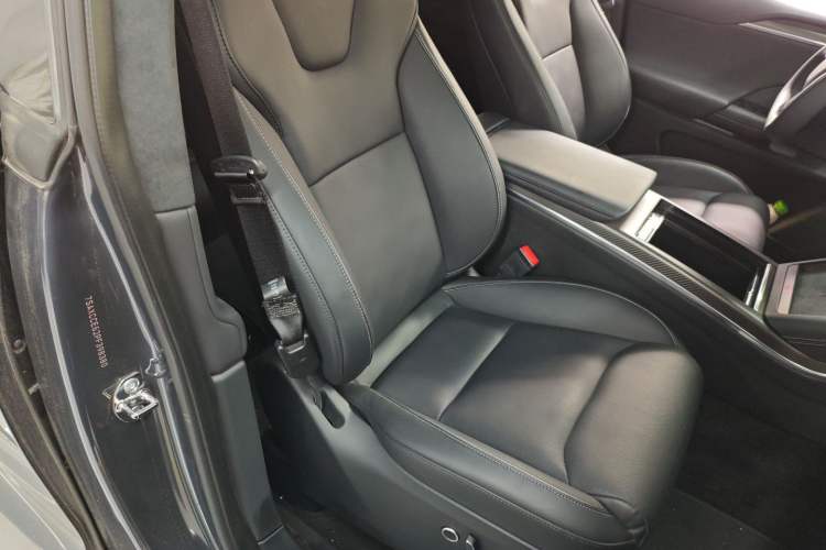 Used Tesla Model X 2023 Three-Motor All-Wheel-Drive Plaid Version
