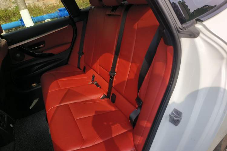 Used BMW 3 Series GT 2020 330i M Sport Night Edition Left Rear Seat
