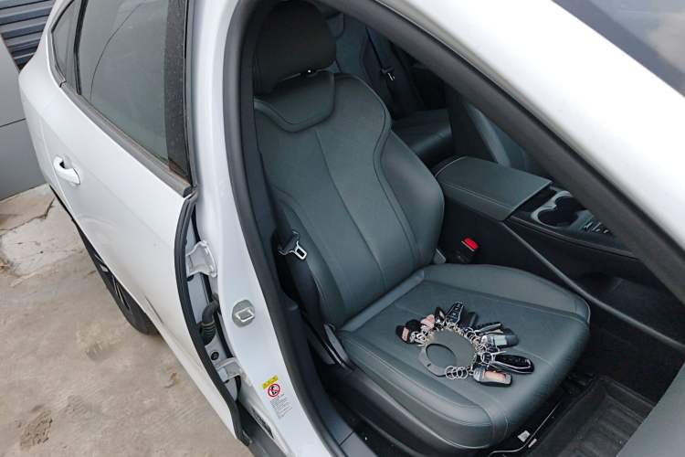 Used BYD Qin PLUS 2025 DM-i Smart Drive 120KM Superior Model
