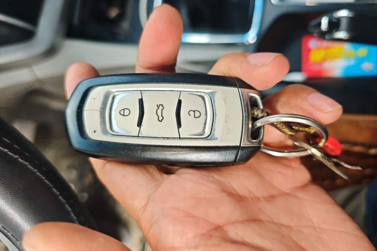 Used Geely Auto Emgrand 2016 Sedan 1.5L Manual Luxury Model