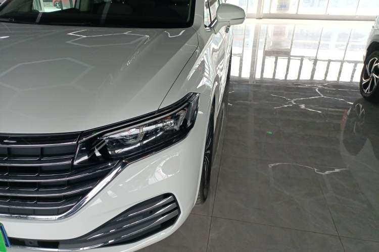 Used Volkswagen Viloran 2022 380TSI Prestige Edition
