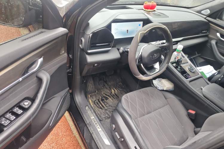 Used Geely Auto Monjaro L 2025 Dongfang Yao 2.0TD Automatic Lanxing Edition
