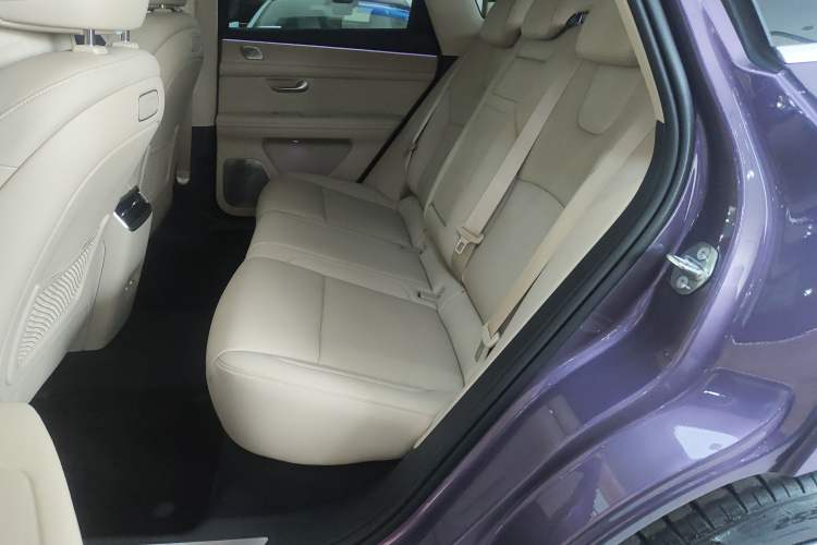 Used Hima AITO M5 2025 Extended-Range Ultra All-Wheel-Drive Version
