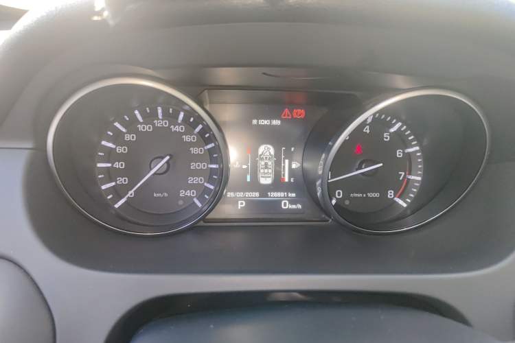 Used Land Rover Discovery Sport 2016 2.0T SE Instrument Cluster