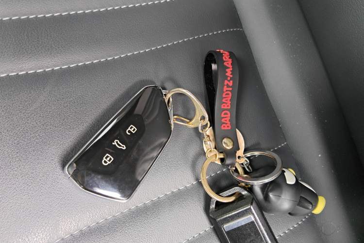 Used Volkswagen ID.4 CROZZ 2022 Long-Range Lite PRO Edition Vehicle Key