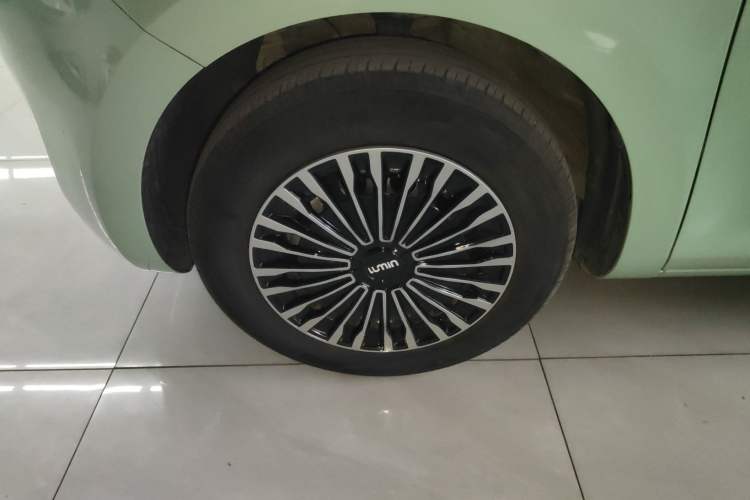 Used CHANGAN NEVO Lumin 2022 210km Sweet Edition Left Front Wheel Hub