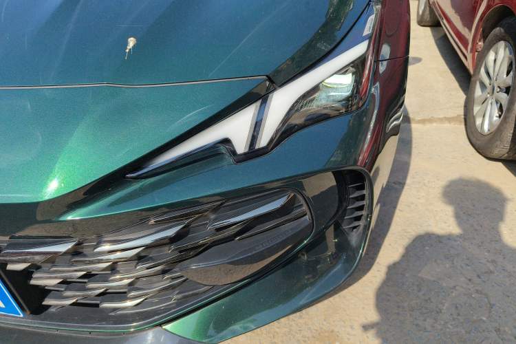 Used MG 7 2023 2.0T Automatic Trophy+ Ignition Glory Edition