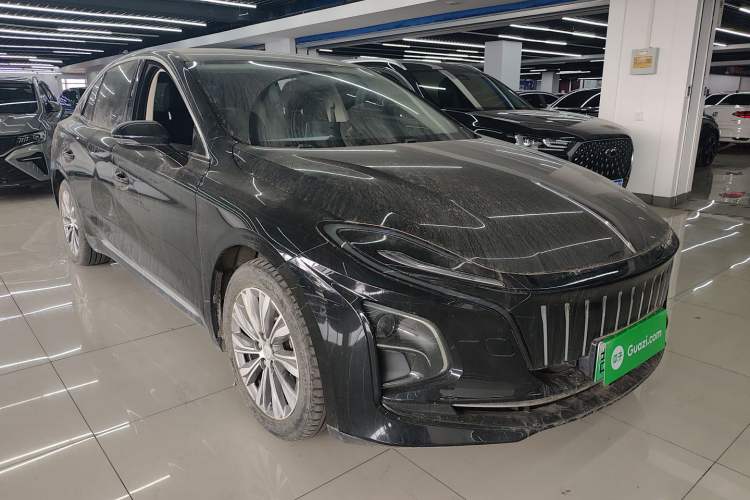 Used Hongqi E-QM5 2022 431 km Charge & Enjoy Edition
