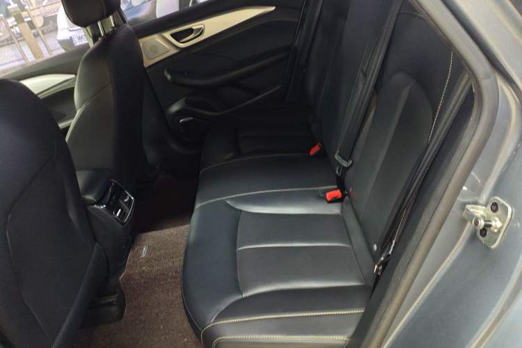 Used Roewe i6 MAX New Energy 2020 1.5T PHEV Sporty Cool Edition
