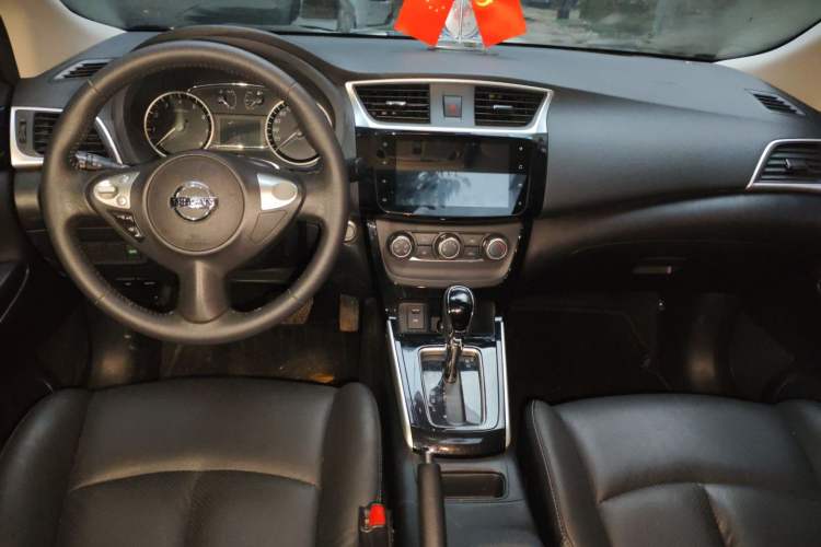 Used Nissan Sylphy 2019 1.6XV CVT Smart Connect Luxury Edition China VI Standard Center Console