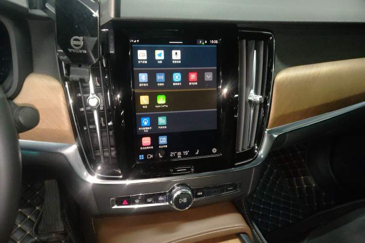 Used Volvo S90 2023 B5 Zhiyi Luxury Edition
