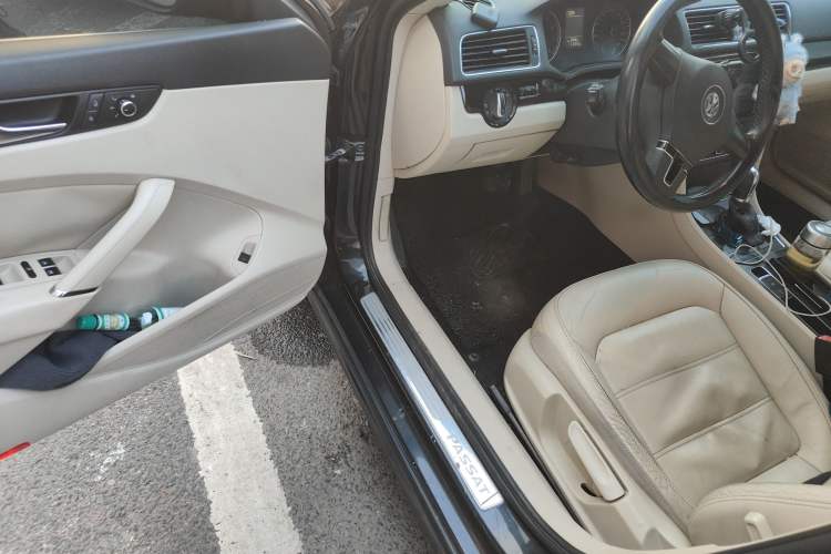 Used Volkswagen Passat 2014 1.8TSI DSG Prestige Edition