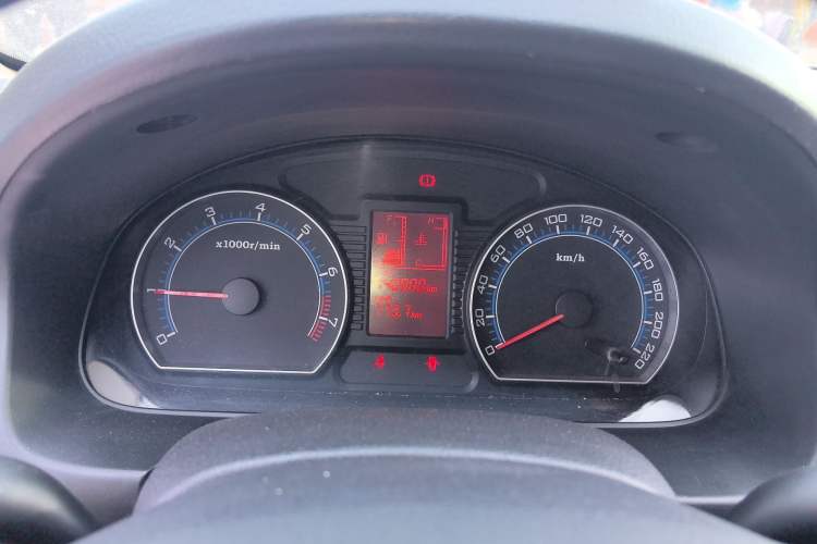 Used Bestune B50 2011 1.6L manual fashion version
