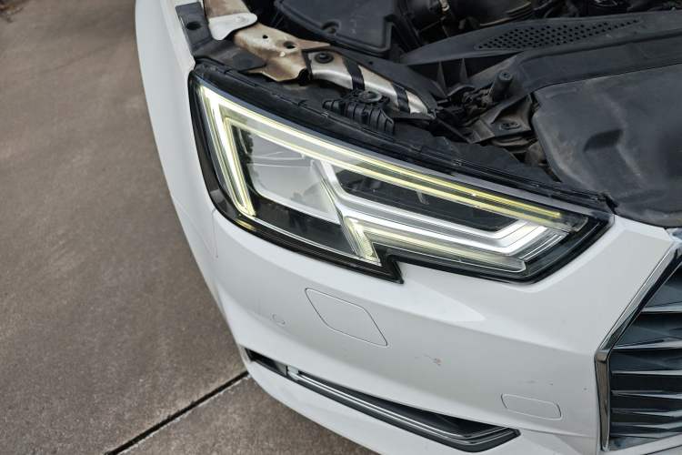 Used Audi A4L 2018 30th Anniversary Edition 40 TFSI Fashion Model