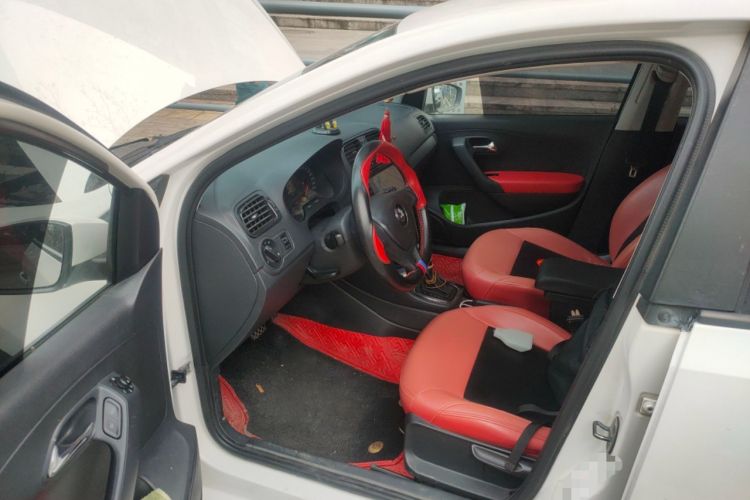 Used Volkswagen Polo 2016 1.4L Automatic Trendy Model
