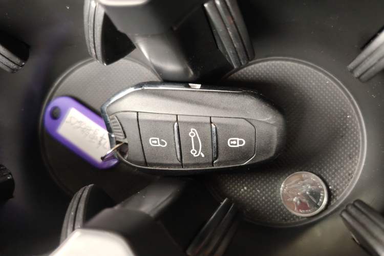 Used Citroen C5 AIRCROSS 2017 380THP Luxury Model Interior 1