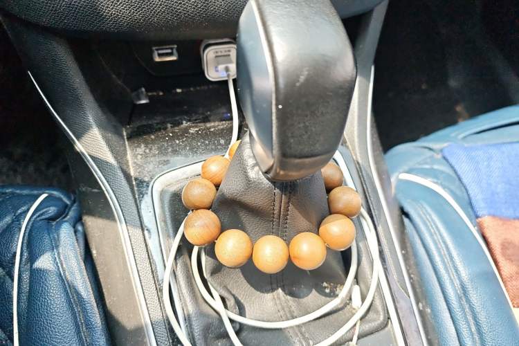 Used Peugeot 408 2015 1.2T Automatic Luxury Edition Gear Lever