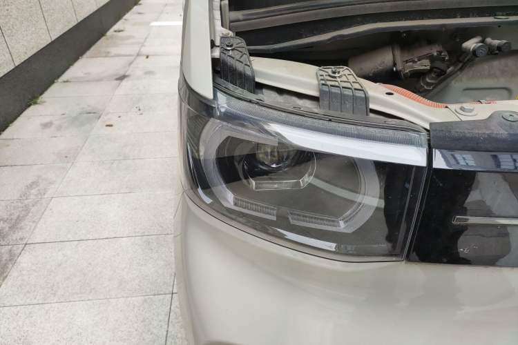 Used Wuling Hongguang MINIEV 2022 Macaron Premium Model – Lithium Iron Phosphate