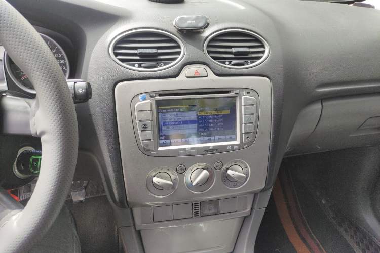 Used Ford Focus 2012 Hatchback Classic 1.8L Manual Base Model Audio And AC Panel