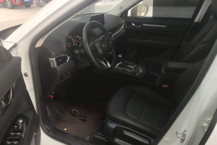 Used Mazda CX-5 2024 2.0L Automatic Two-Wheel Drive ZhiShang Version Driver Seat