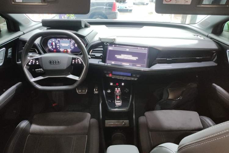 Used Audi Q4 e-tron 2023 40 e-tron Boundary Edition