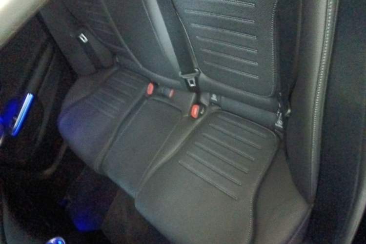 Used Mercedes-Benz C-Class 2025 Refresh C 260 L Night Edition Sports Version Left Rear Seat