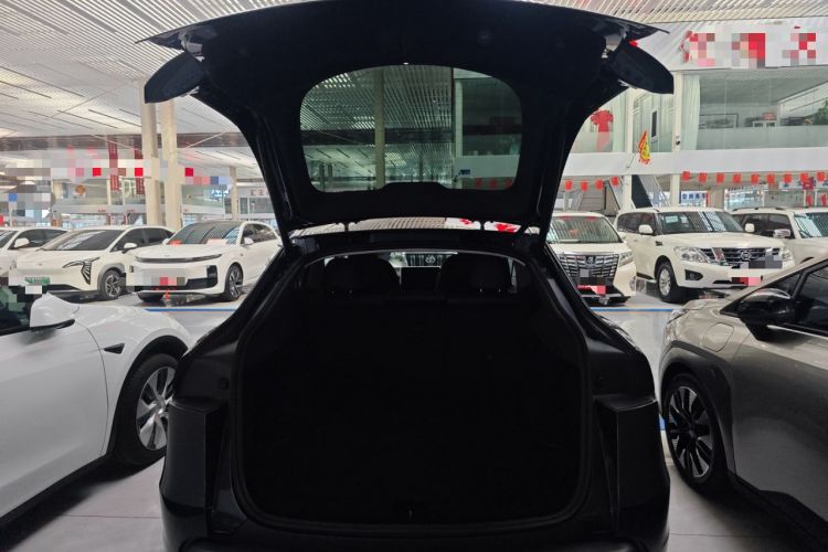 Used Tesla Model Y 2025 Rear-Wheel-Drive Version Trunk