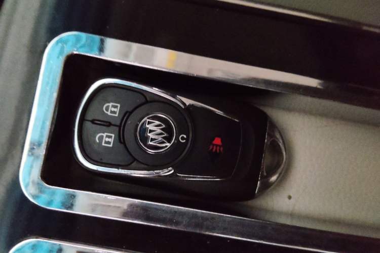 Used Buick GL8 2020 ES Land Cruiser 653T Comfort Edition